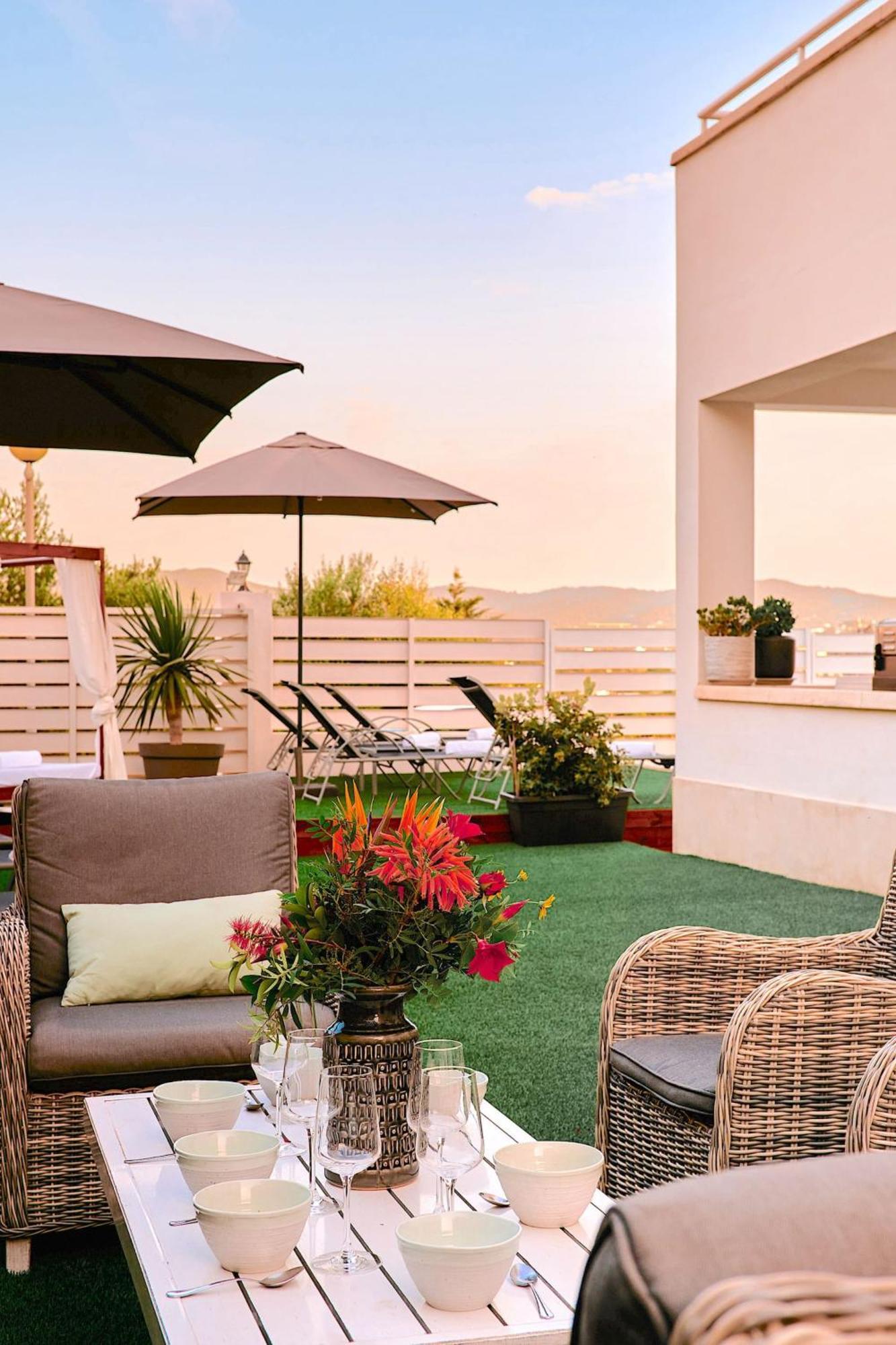Villa Romeo 2Km From Ibiza Town And 1Km From Talamanca Beach サンタ・エウラリア・デス・リウ エクステリア 写真