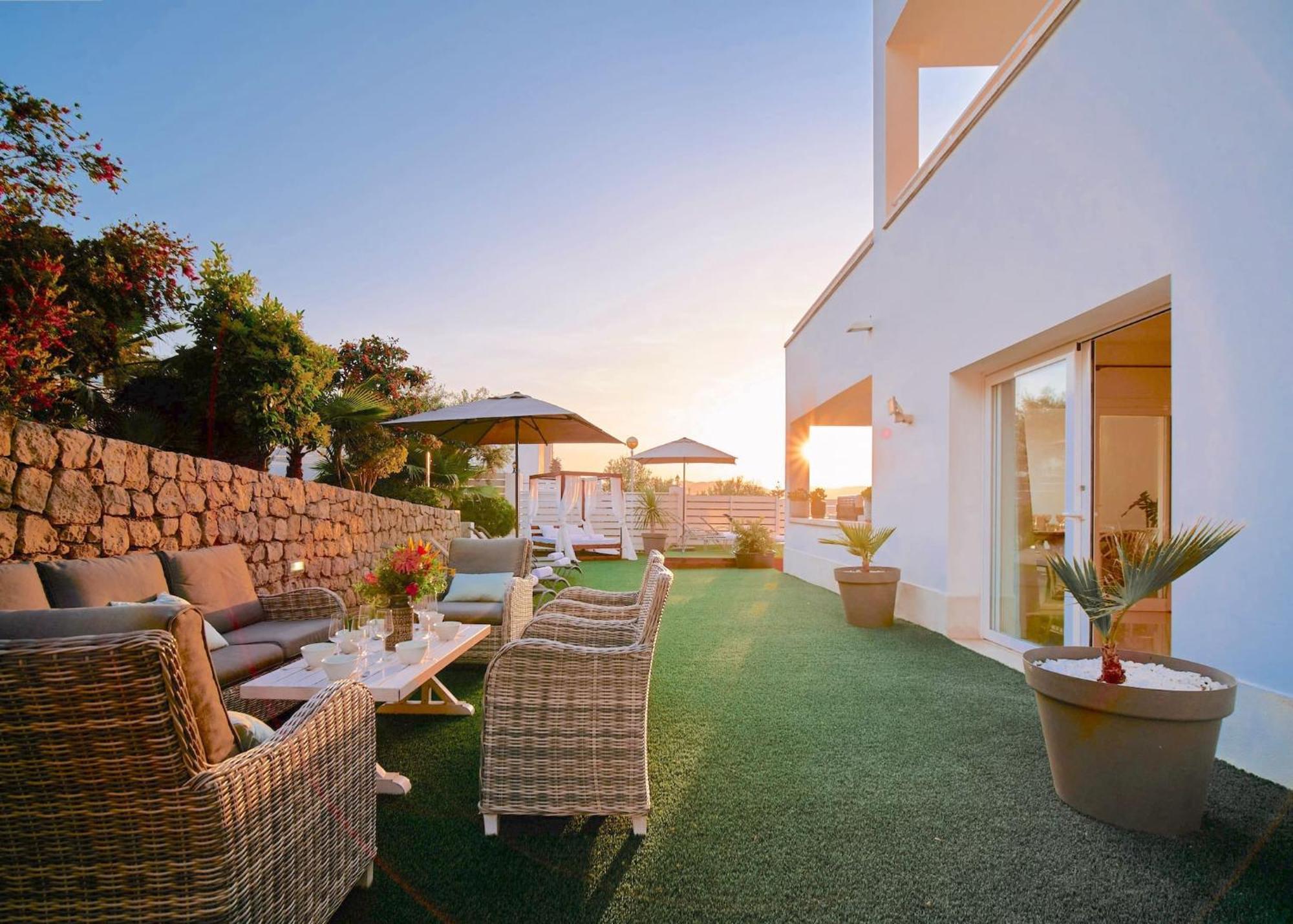 Villa Romeo 2Km From Ibiza Town And 1Km From Talamanca Beach サンタ・エウラリア・デス・リウ エクステリア 写真